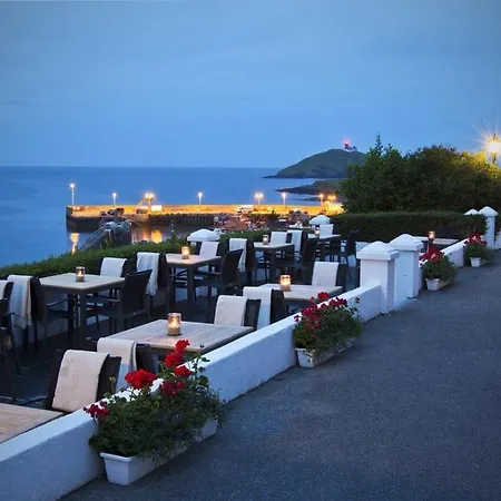 Отель Bayview 4*